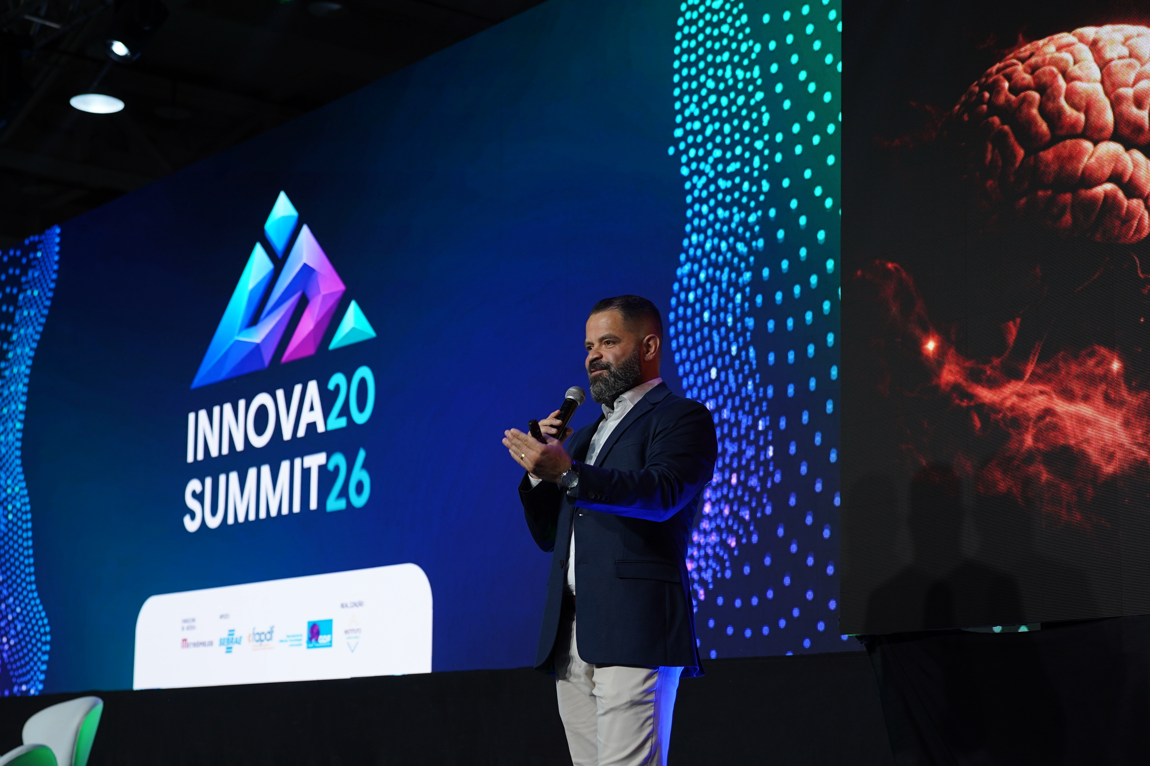 Fabiano Fagundes no palco